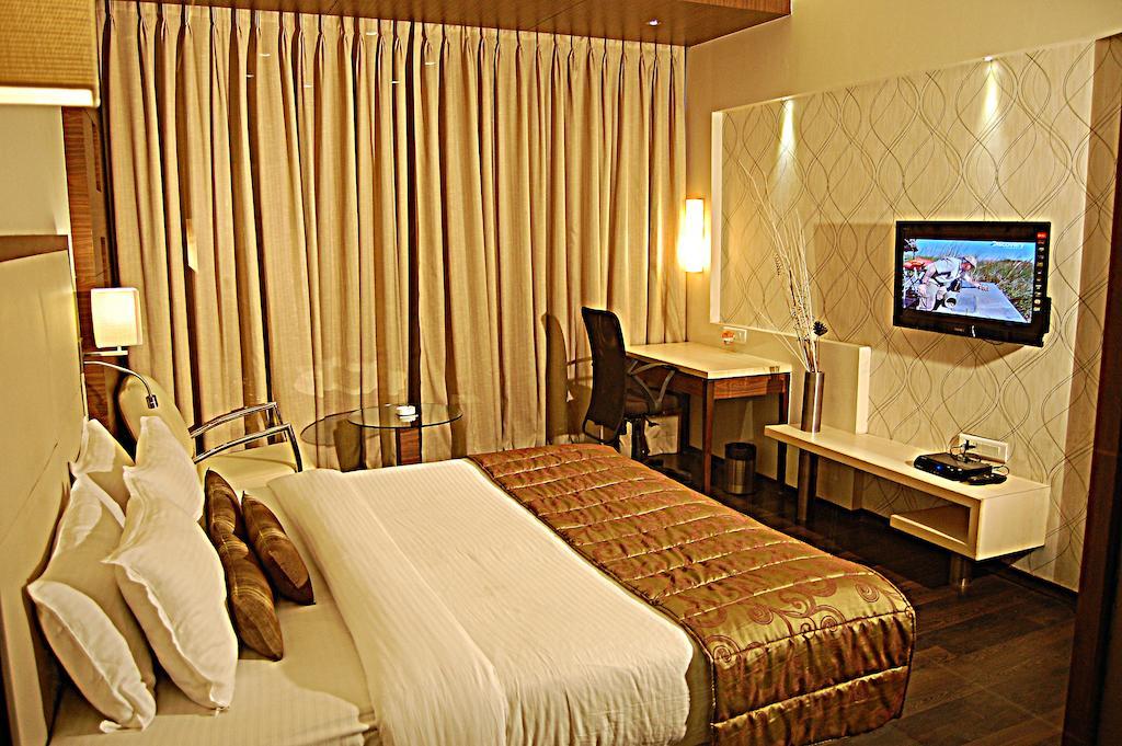 Sentosa Resorts & Water Park Chinchvad ห้อง รูปภาพ